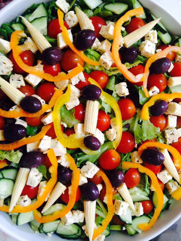 Fresh garden salad side dish for spitbraai catering in Port Elizabeth (Gqeberha) and Uitenhage (Kariega) by Pedros Asado.